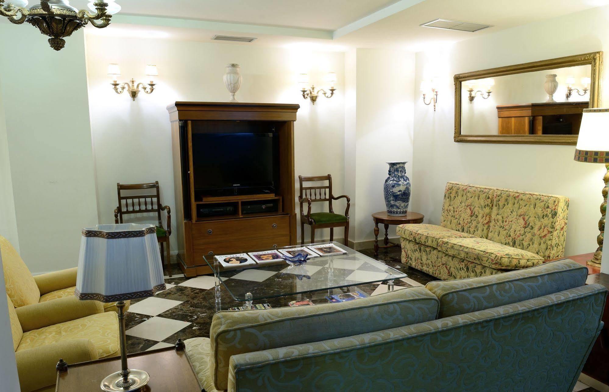 Hostal Arriazu Pamplona Kültér fotó