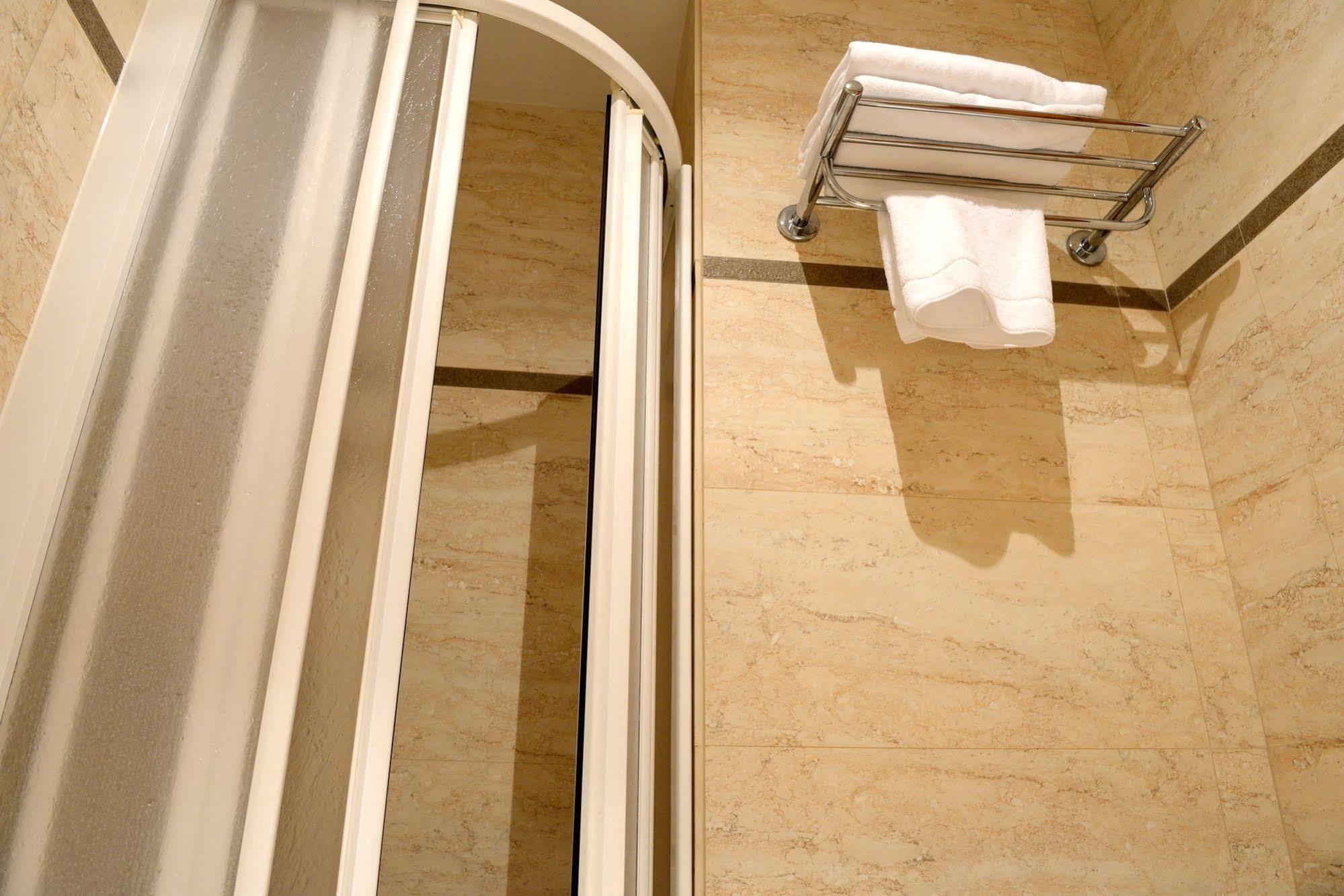 Hostal Arriazu Pamplona Kültér fotó