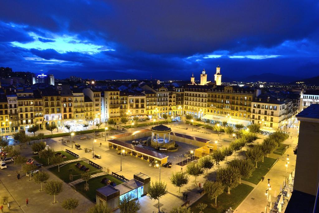 Hostal Arriazu Pamplona Kültér fotó